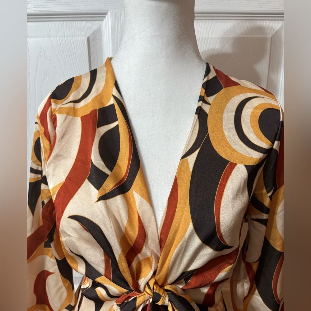 Boohoo BodyCon Dress Size 4 Bell Sleeves Tan Brown Party Club Vacation - Picture 4 of 10